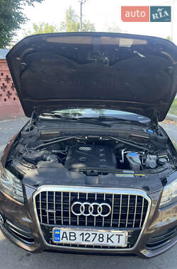 Внедорожник / Кроссовер Audi Q5 2012 в 