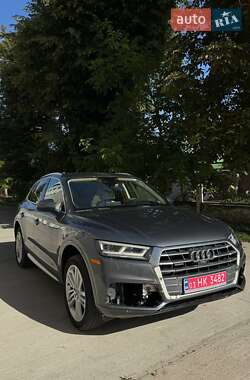 Внедорожник / Кроссовер Audi Q5 2017 в Ровно