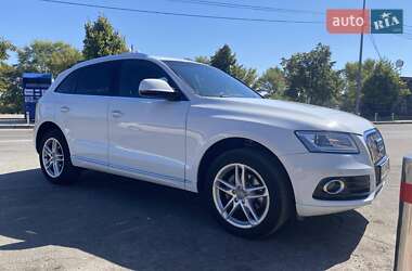 Позашляховик / Кросовер Audi Q5 2016 в 