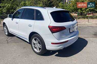 Позашляховик / Кросовер Audi Q5 2016 в 