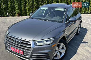 Позашляховик / Кросовер Audi Q5 2017 в Луцьку