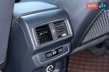 Внедорожник / Кроссовер Audi Q5 2017 в 