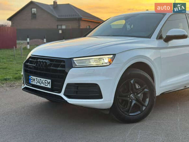 Позашляховик / Кросовер Audi Q5 2017 в Сумах