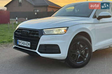 Внедорожник / Кроссовер Audi Q5 2017 в 