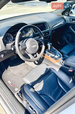 Внедорожник / Кроссовер Audi Q5 2015 в 