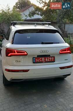 Позашляховик / Кросовер Audi Q5 2019 в 