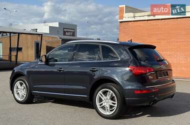 Внедорожник / Кроссовер Audi Q5 2016 в 