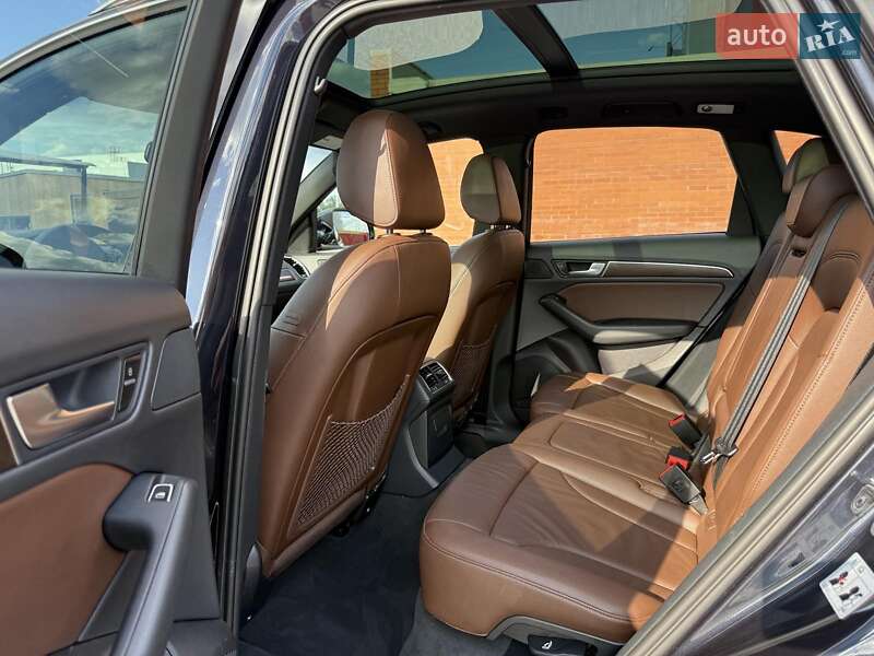 Внедорожник / Кроссовер Audi Q5 2016 в Киеве