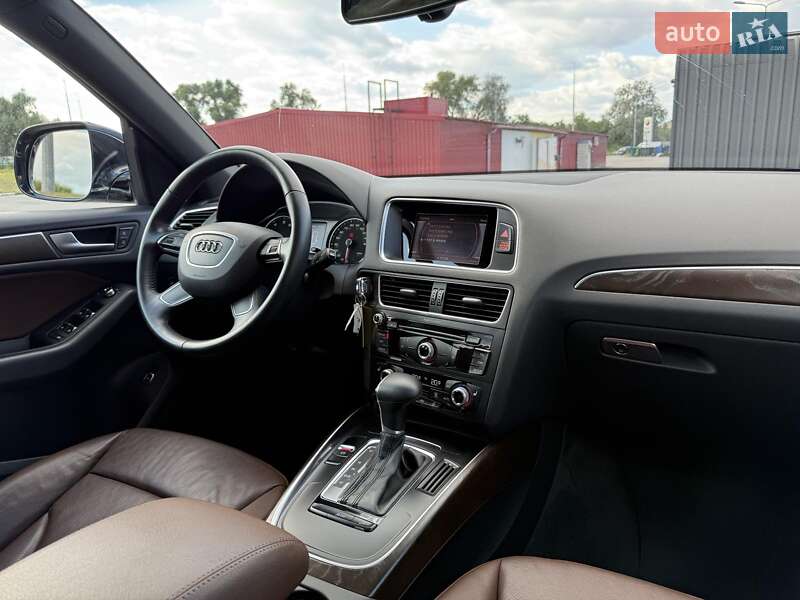 Внедорожник / Кроссовер Audi Q5 2016 в Киеве