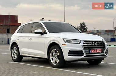 Внедорожник / Кроссовер Audi Q5 2018 в Тернополе