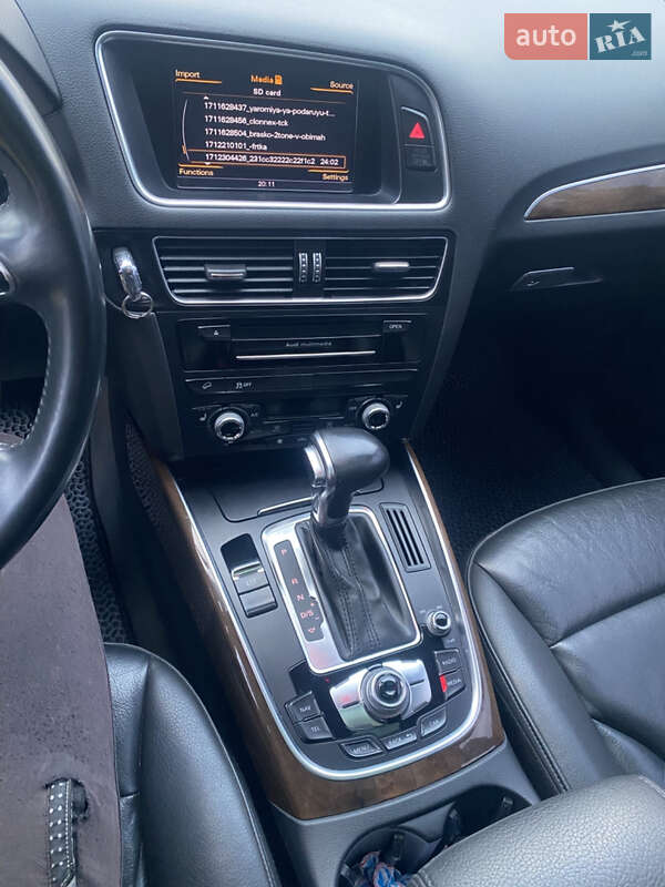 Внедорожник / Кроссовер Audi Q5 2016 в Тараще