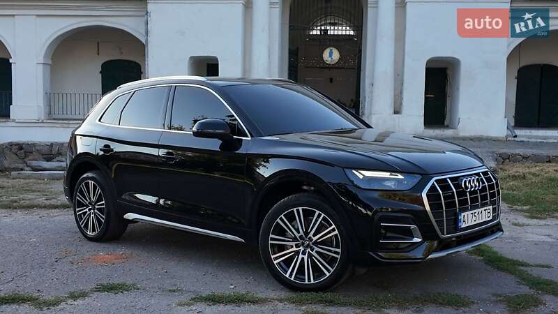 Внедорожник / Кроссовер Audi Q5 2023 в 