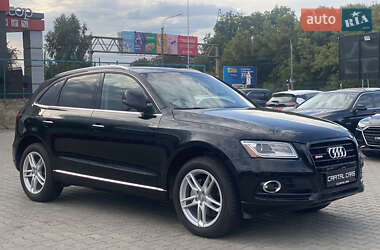 Позашляховик / Кросовер Audi Q5 2015 в Луцьку