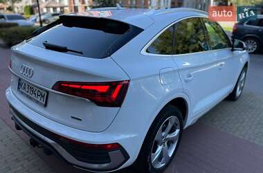 Позашляховик / Кросовер Audi Q5 2021 в 
