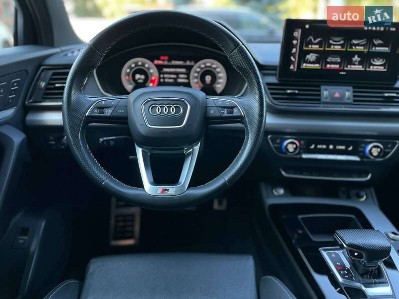 Внедорожник / Кроссовер Audi Q5 2021 в Киеве