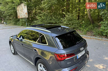 Внедорожник / Кроссовер Audi Q5 2023 в 