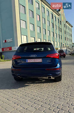 Позашляховик / Кросовер Audi Q5 2014 в 
