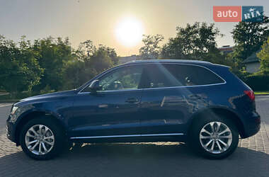 Позашляховик / Кросовер Audi Q5 2014 в 