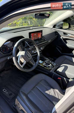 Внедорожник / Кроссовер Audi Q5 2022 в 
