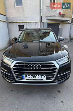 Позашляховик / Кросовер Audi Q5 2017 в Львові
