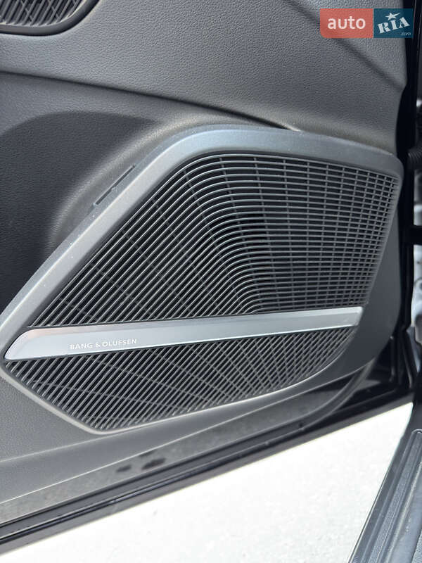 Внедорожник / Кроссовер Audi Q5 2017 в Львове фото 9 Внедорожник / Кроссовер Audi Q5 2017 в Львове