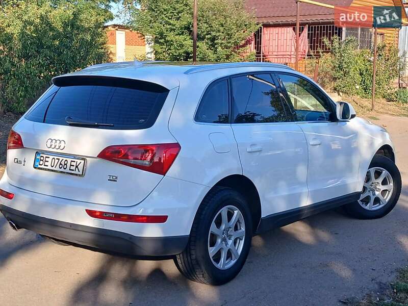 Внедорожник / Кроссовер Audi Q5 2012 в Первомайске