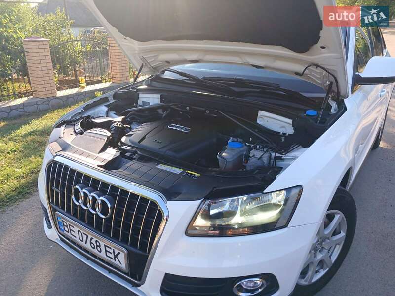 Внедорожник / Кроссовер Audi Q5 2012 в Первомайске