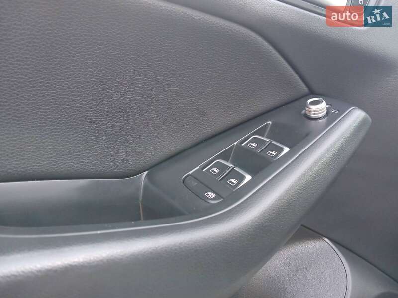 Внедорожник / Кроссовер Audi Q5 2012 в Первомайске