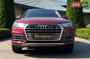 Внедорожник / Кроссовер Audi Q5 2017 в 