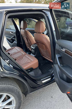 Внедорожник / Кроссовер Audi Q5 2012 в 