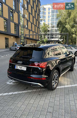 Внедорожник / Кроссовер Audi Q5 2024 в 