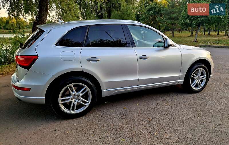 Позашляховик / Кросовер Audi Q5 2014 в Рівному