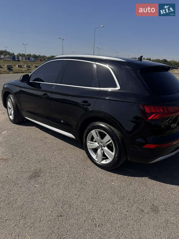 Внедорожник / Кроссовер Audi Q5 2017 в Львове фото 10 Внедорожник / Кроссовер Audi Q5 2017 в Львове