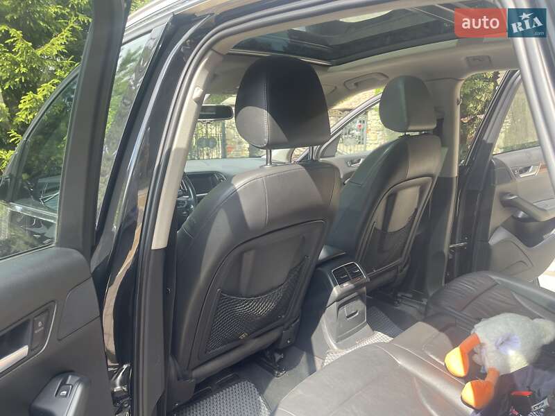 Позашляховик / Кросовер Audi Q5 2011 в Дніпрі