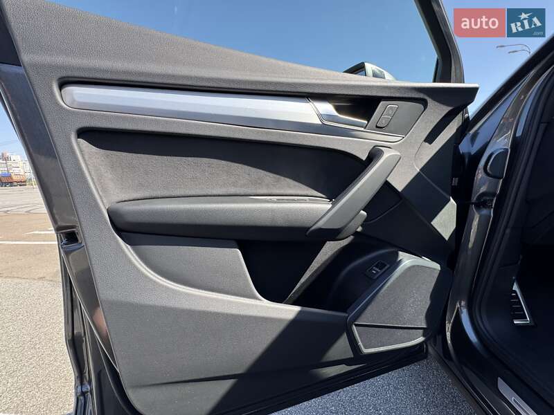 Внедорожник / Кроссовер Audi Q5 2022 в Киеве фото 11 Внедорожник / Кроссовер Audi Q5 2022 в Киеве
