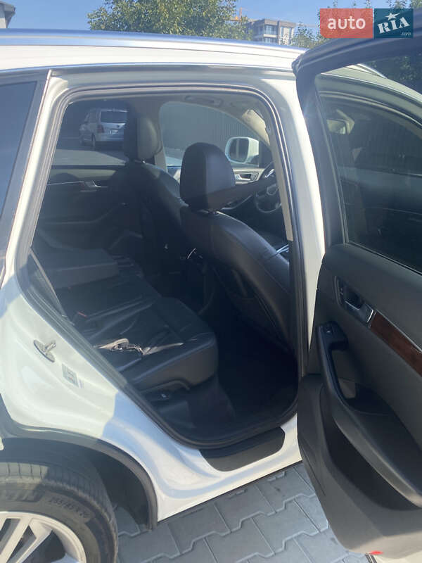 Внедорожник / Кроссовер Audi Q5 2010 в Заречье