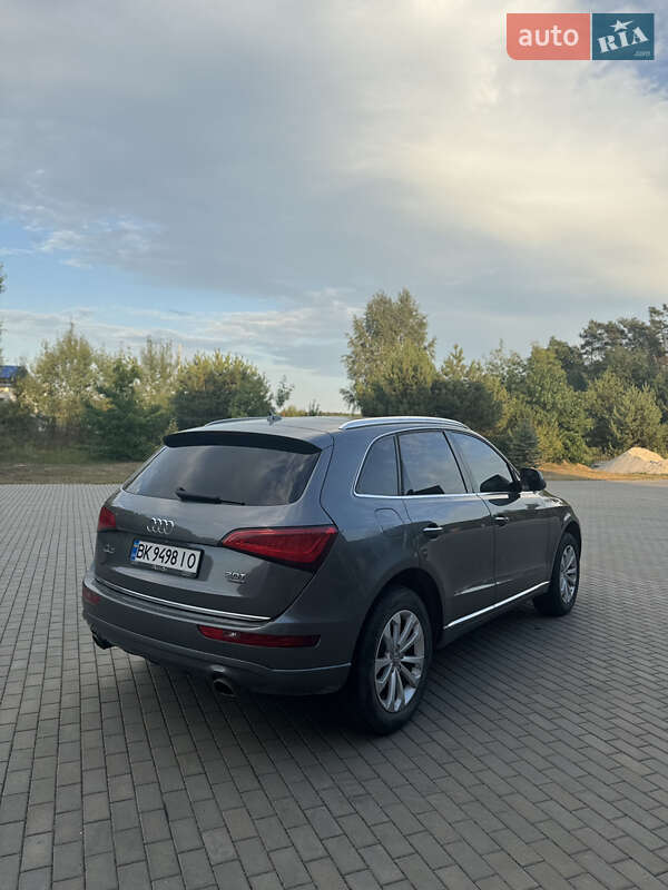 Внедорожник / Кроссовер Audi Q5 2015 в Костополе