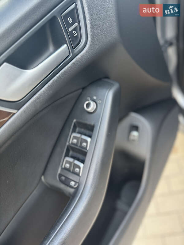 Внедорожник / Кроссовер Audi Q5 2015 в Костополе