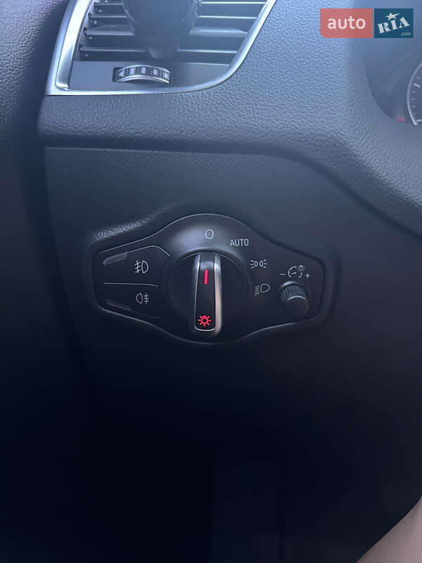 Внедорожник / Кроссовер Audi Q5 2015 в Костополе