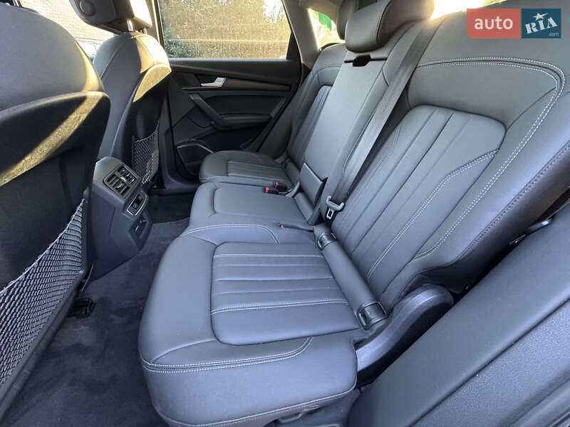 Позашляховик / Кросовер Audi Q5 2022 в Запоріжжі