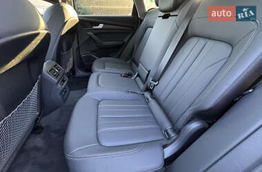 Позашляховик / Кросовер Audi Q5 2022 в 