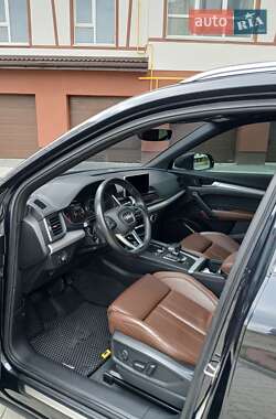 Внедорожник / Кроссовер Audi Q5 2019 в 