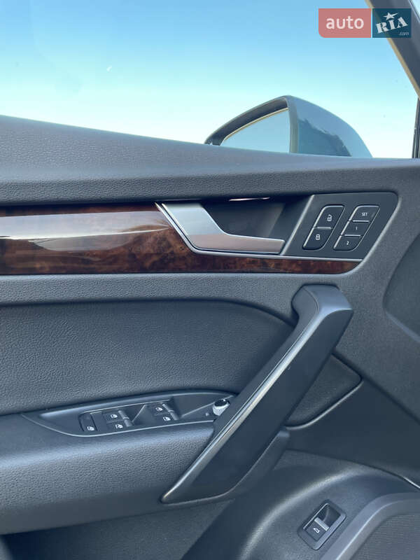 Внедорожник / Кроссовер Audi Q5 2017 в Конотопе