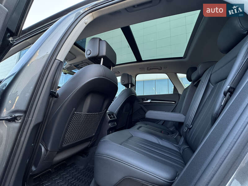 Внедорожник / Кроссовер Audi Q5 2018 в Одессе фото 11 Внедорожник / Кроссовер Audi Q5 2018 в Одессе