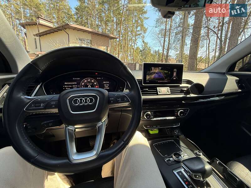 Позашляховик / Кросовер Audi Q5 2018 в Києві