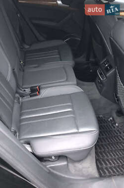 Позашляховик / Кросовер Audi Q5 2020 в 