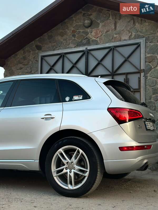 Внедорожник / Кроссовер Audi Q5 2014 в Днепре