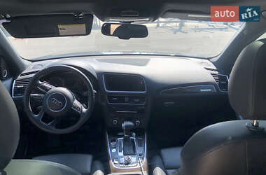Внедорожник / Кроссовер Audi Q5 2016 в 