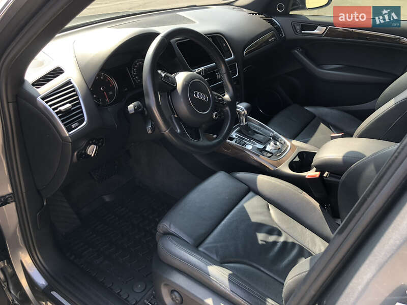 Позашляховик / Кросовер Audi Q5 2016 в Одесі