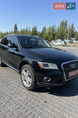 Внедорожник / Кроссовер Audi Q5 2016 в 